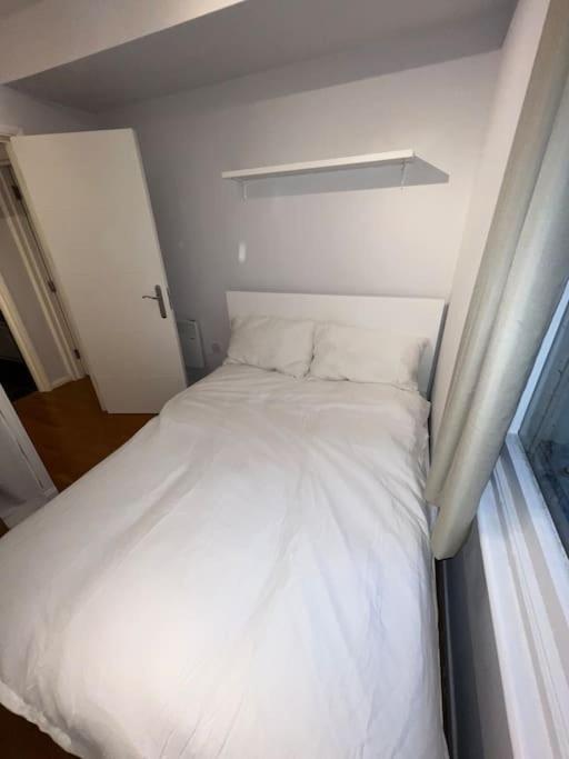 Lovely 1 Bedroom Apartment In West Kensington London Kültér fotó